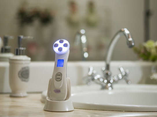 5-in-1 Facial Device